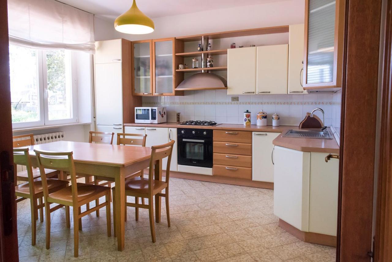 A11 - Varano, Delizioso Trilocale Con Giardino Ancône Extérieur photo
