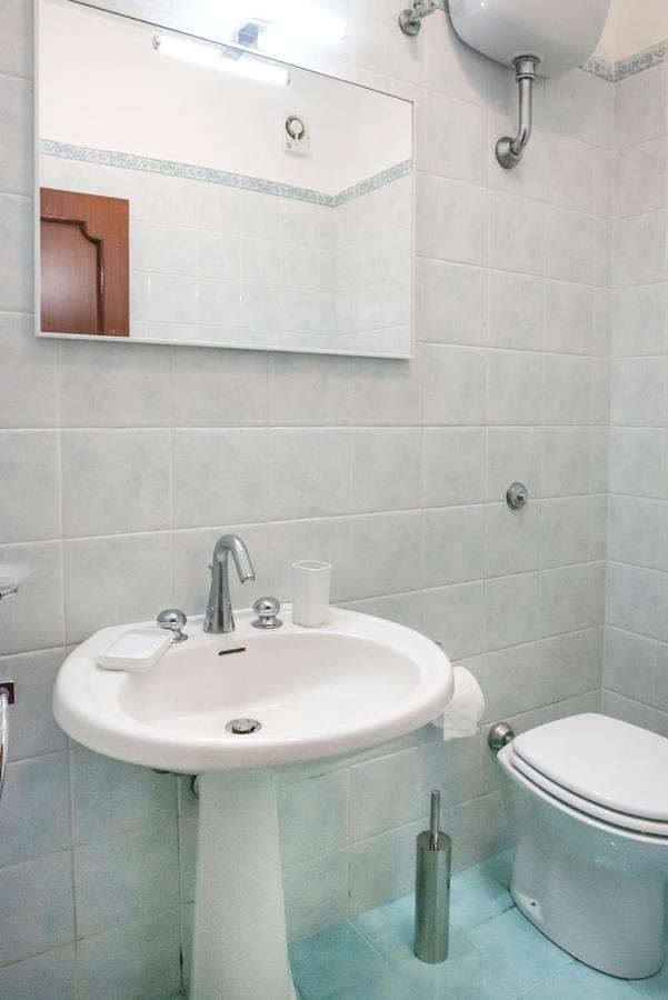 A11 - Varano, Delizioso Trilocale Con Giardino Ancône Extérieur photo